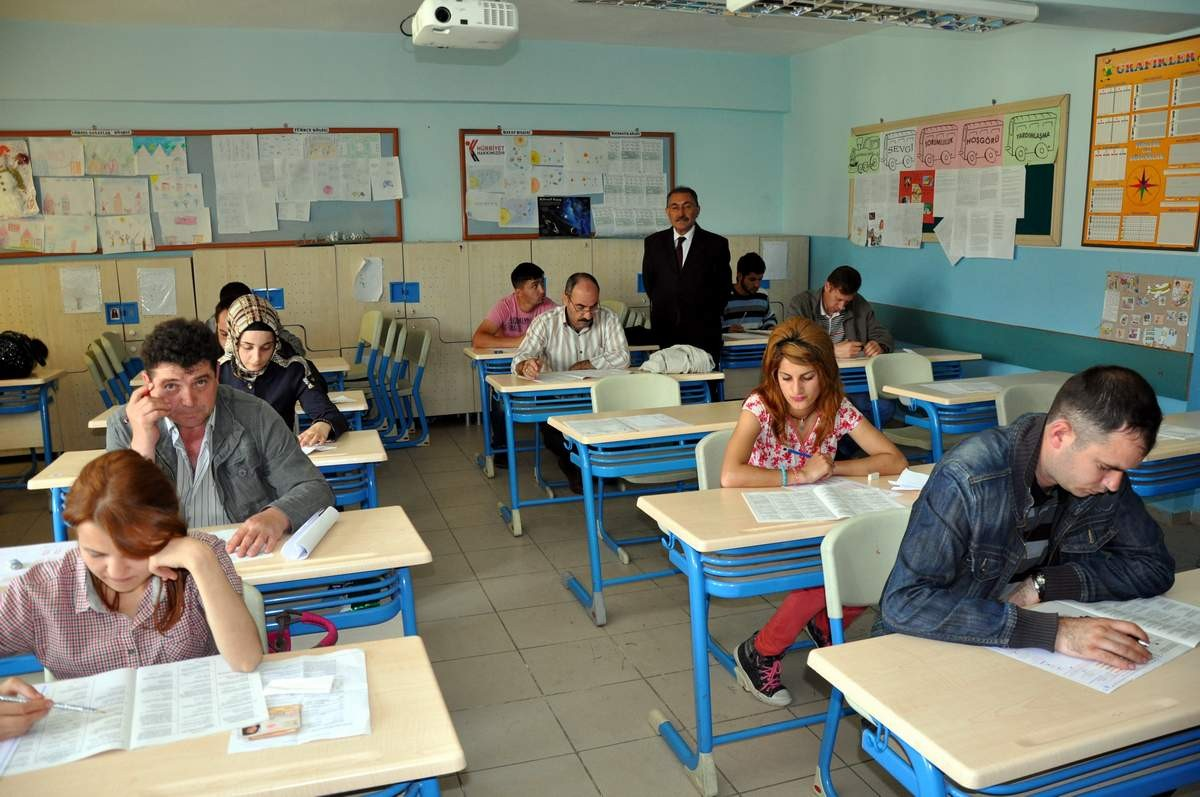 Üst Arama Kuyruğu Öğrencileri Çileden Çıkarttı