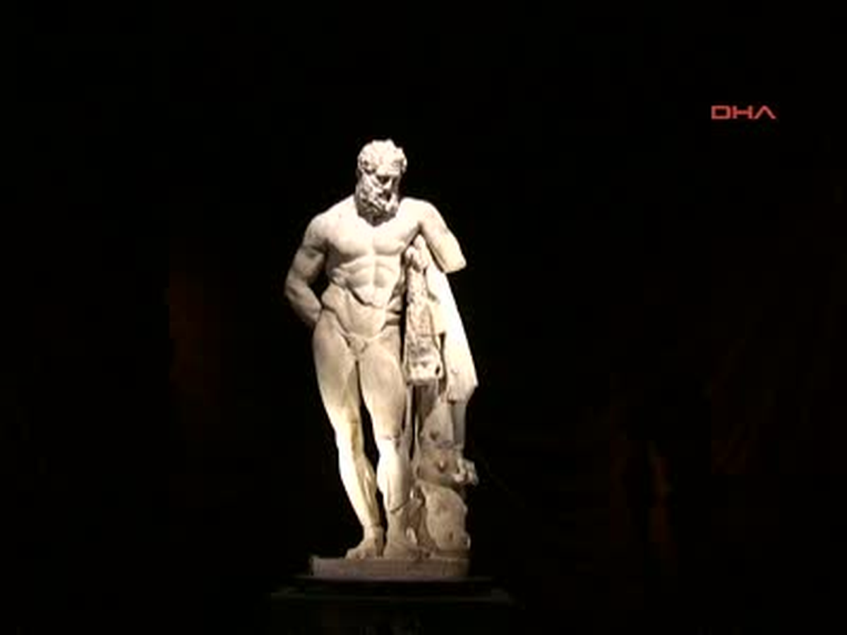 Yorgun Herakles\'e Ziyaretçi Akını