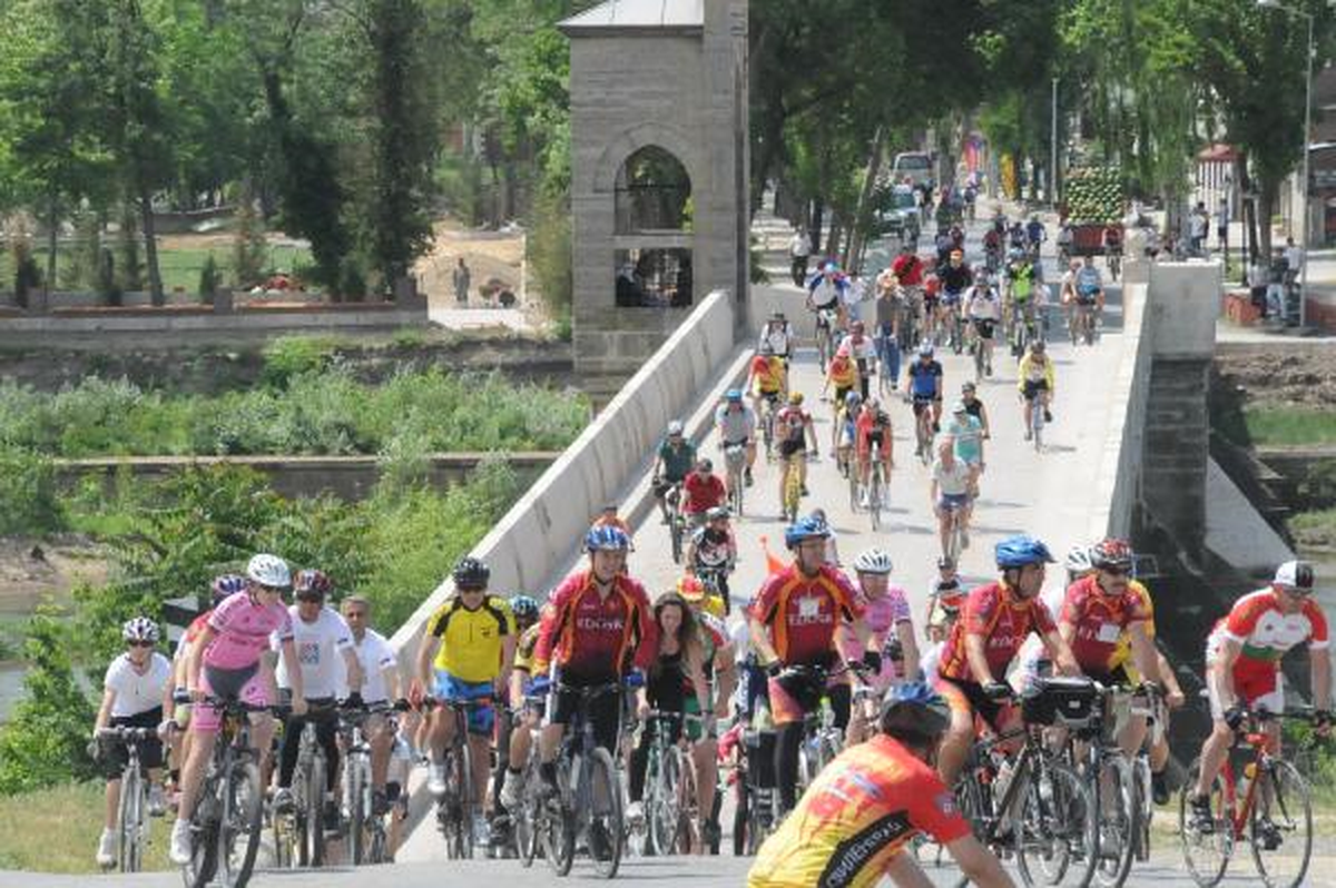 3 Ülkenin Bisikletçileri, Dostluğa Pedal Çevirdi