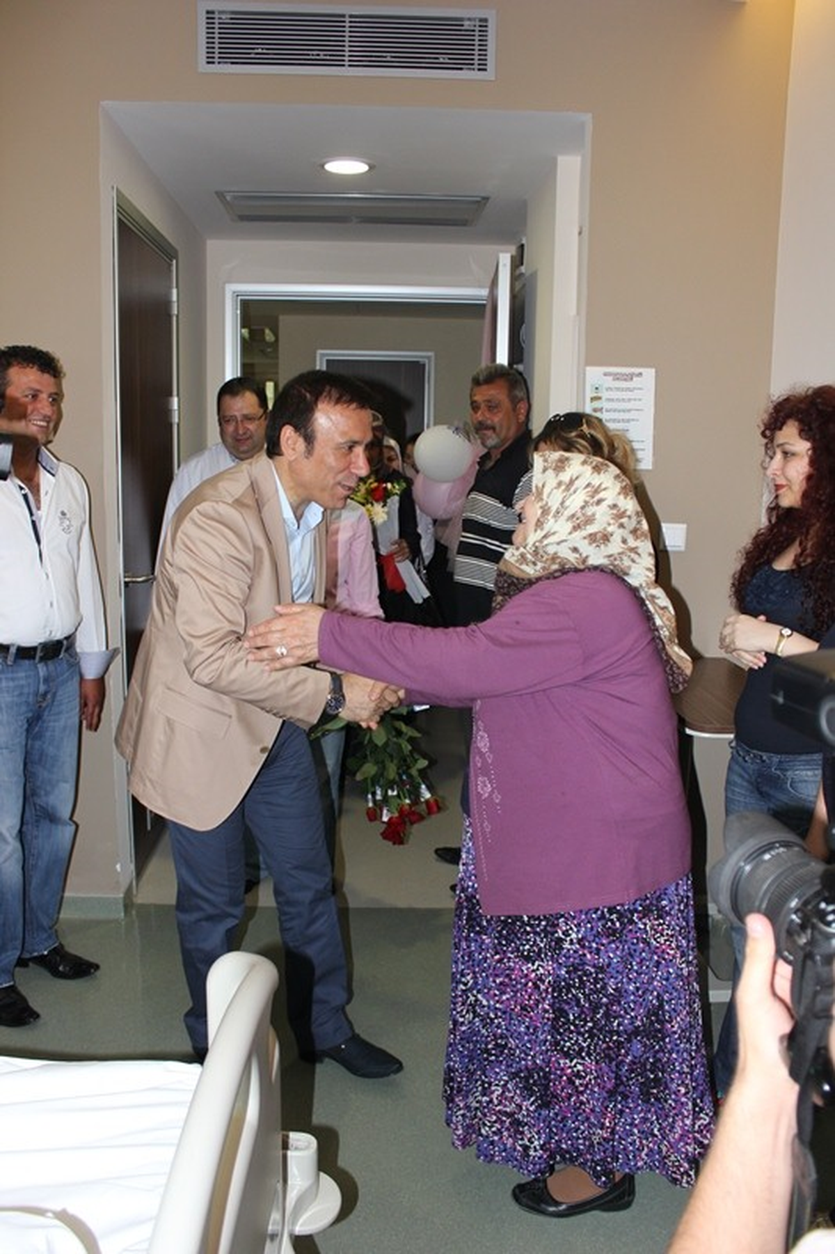 Başkan Genç'ten Medıcana'ya Anneler Günü Ziyareti