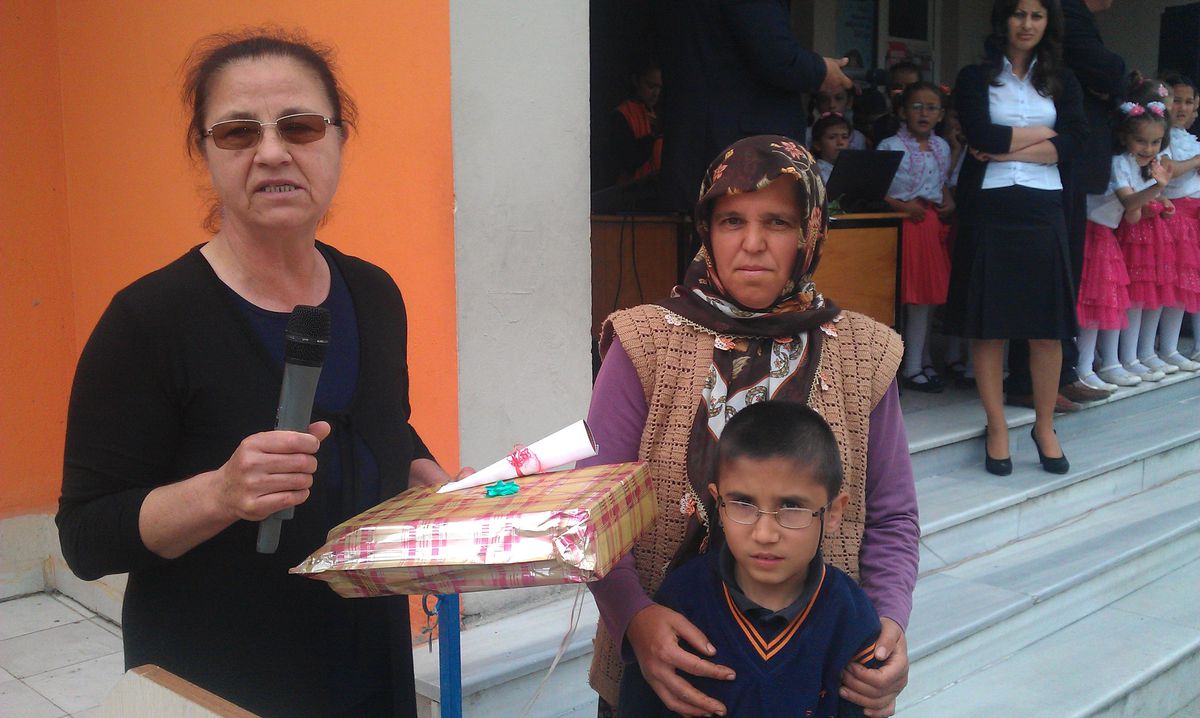 Çatak İlköğretim Okulunda Anneler Günü Etkinliği