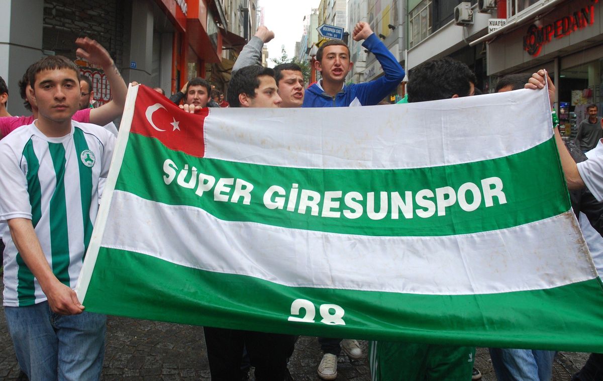 Genç Çotanaklar Tepkili