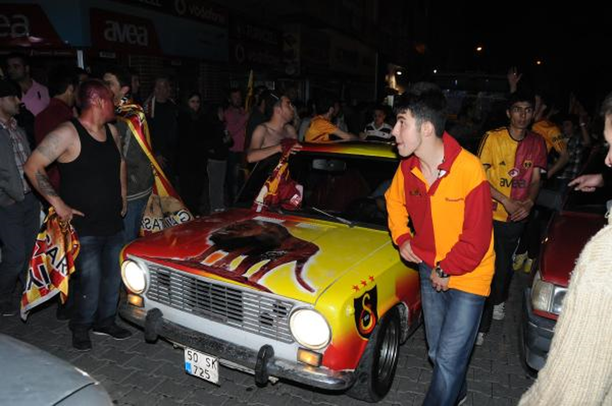 Kupa Coşkusu Yere Göğe Sığmadı