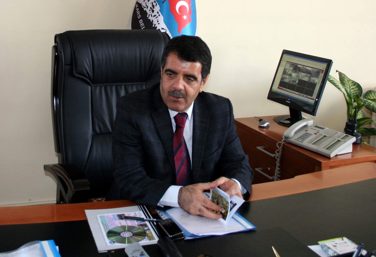 Kars Belediye Başkanı Nevzat Bozkuş'un Anneler Günü Mesajı