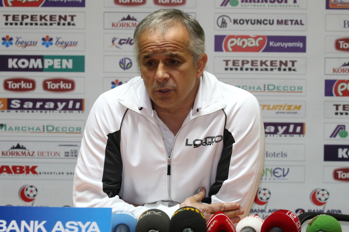 Konyaspor, Elazığspor'u 4 Golle Yendi