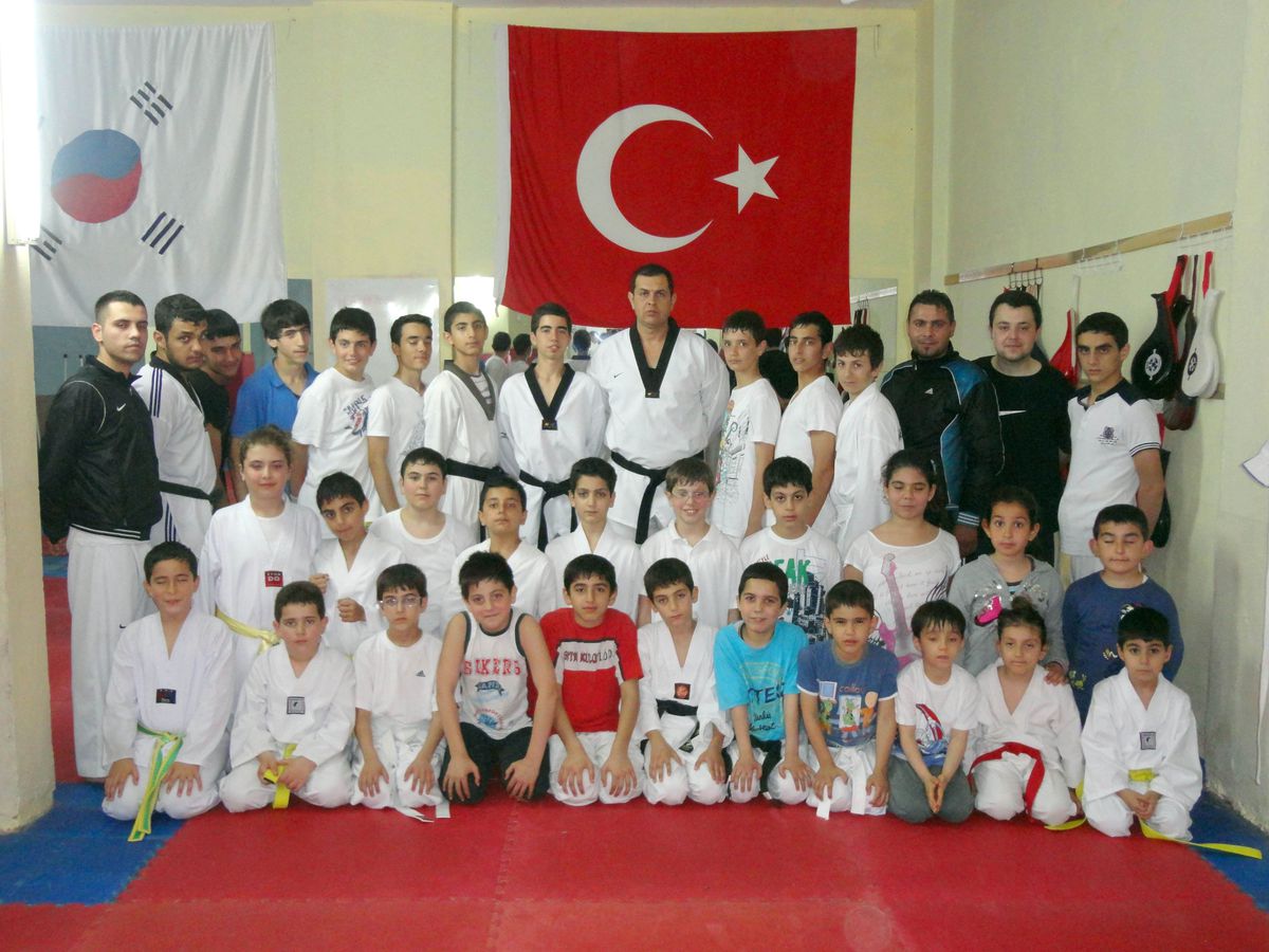 Liseli Tekvandocu Gürsel\'in Hedefi Milli Takım