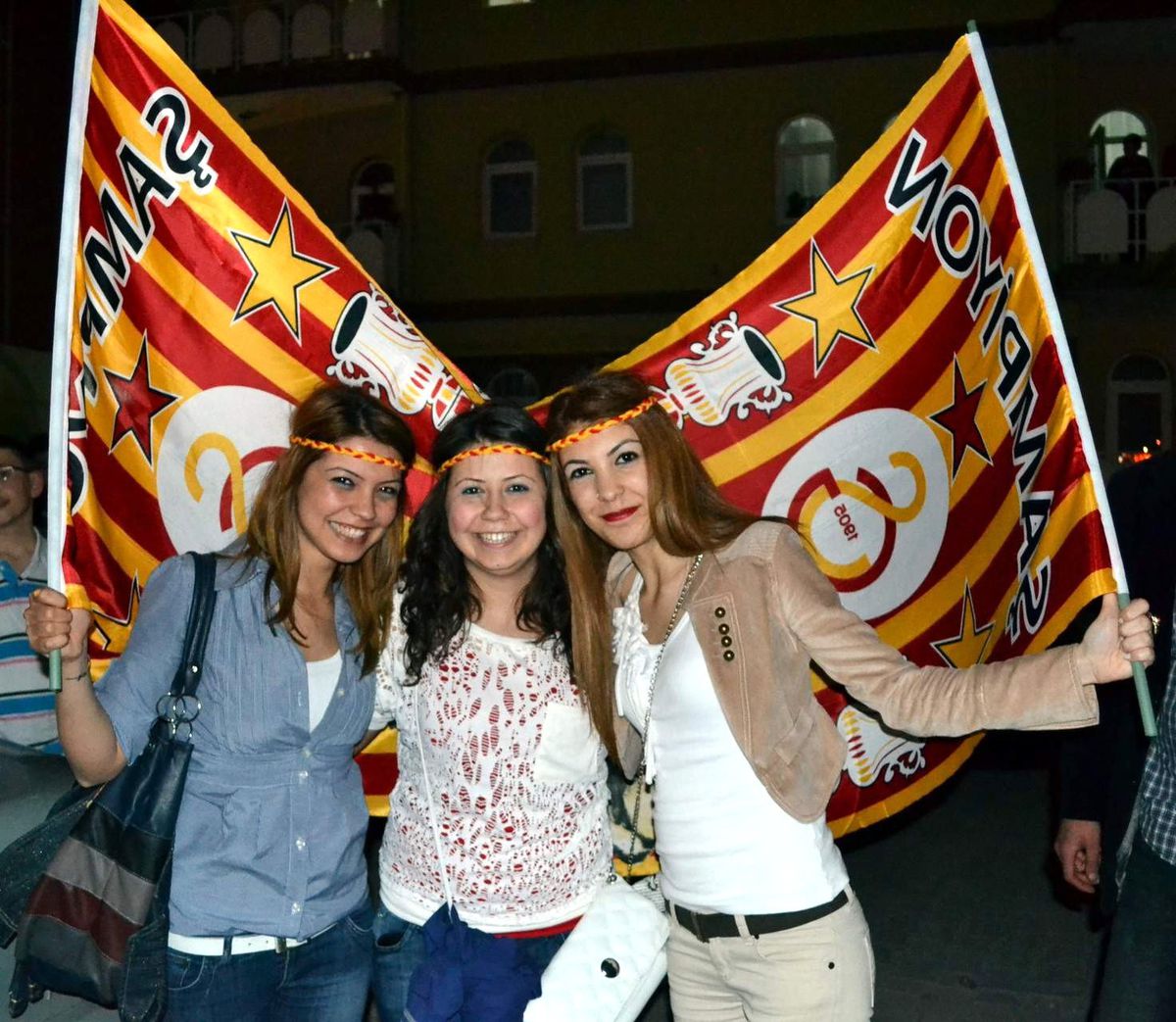 Niğde\'de Galatasaray Taraftarlarının Şampiyonluk Coşkusu