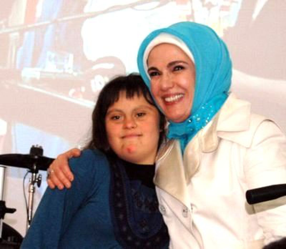 Rize ) Emine Erdoğan'ın 'Yılın Annesi', Bomba Kurbanı Hatice Belgin