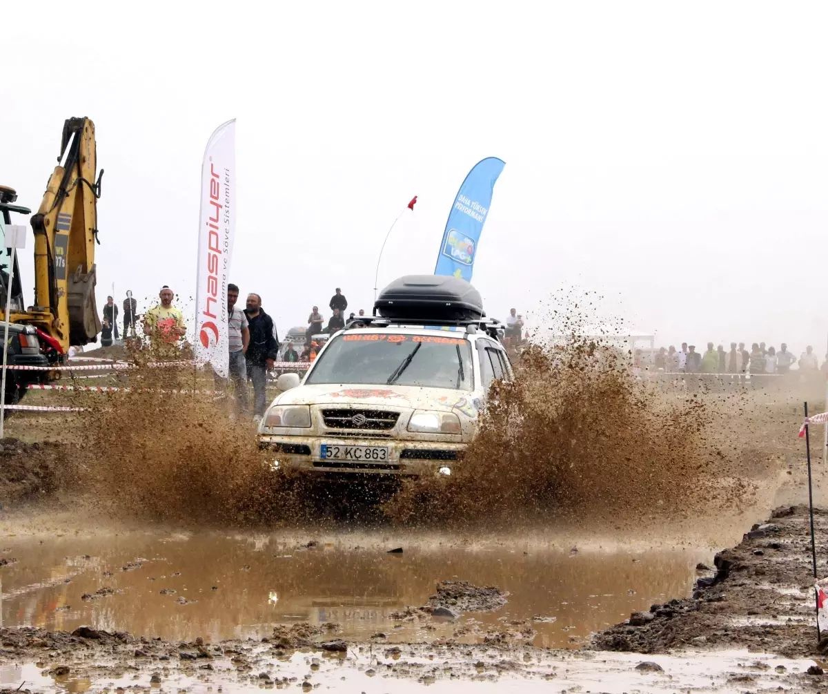 Samsun'da Off - Road Yarışları Nefes Kesti