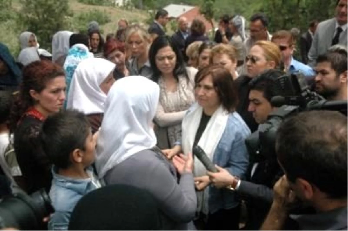 Selvi Kılıçdaroğlu, Anneler Günü\'nde Uludereli Annelerle