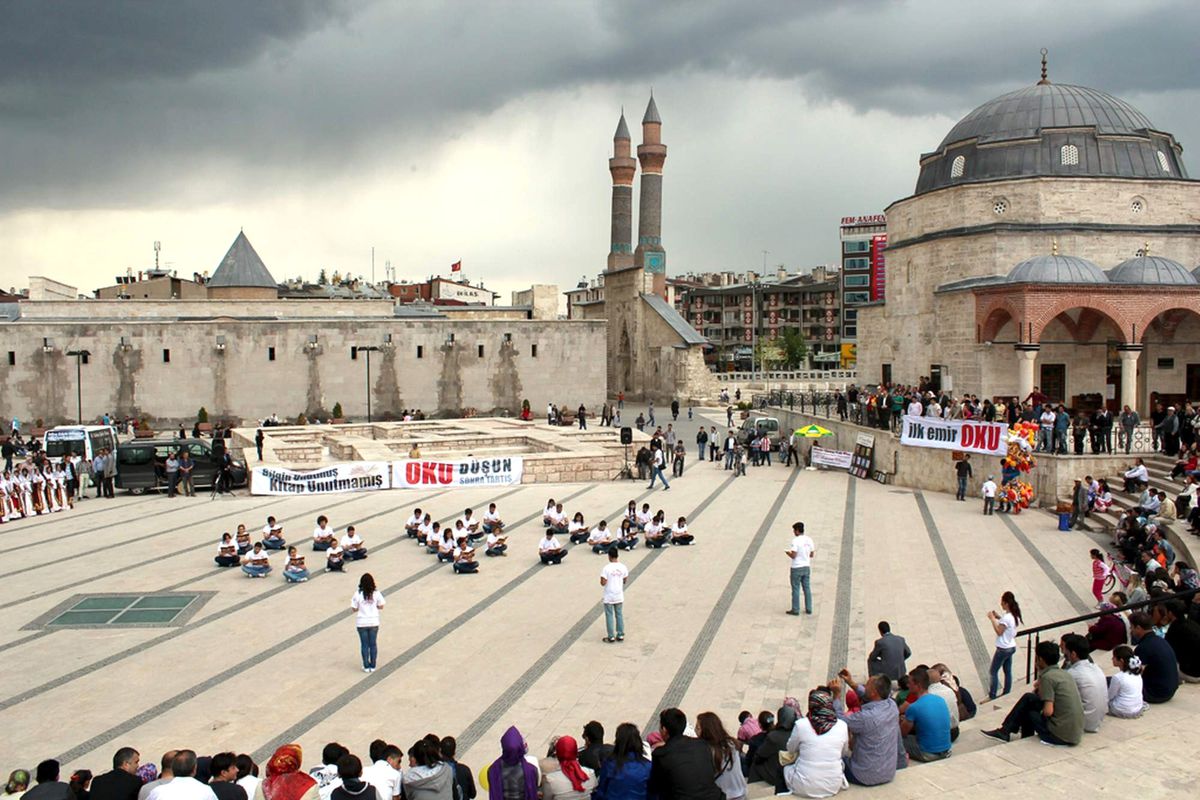 Sivas Okuyor Projesi\'nin Startı Verildi