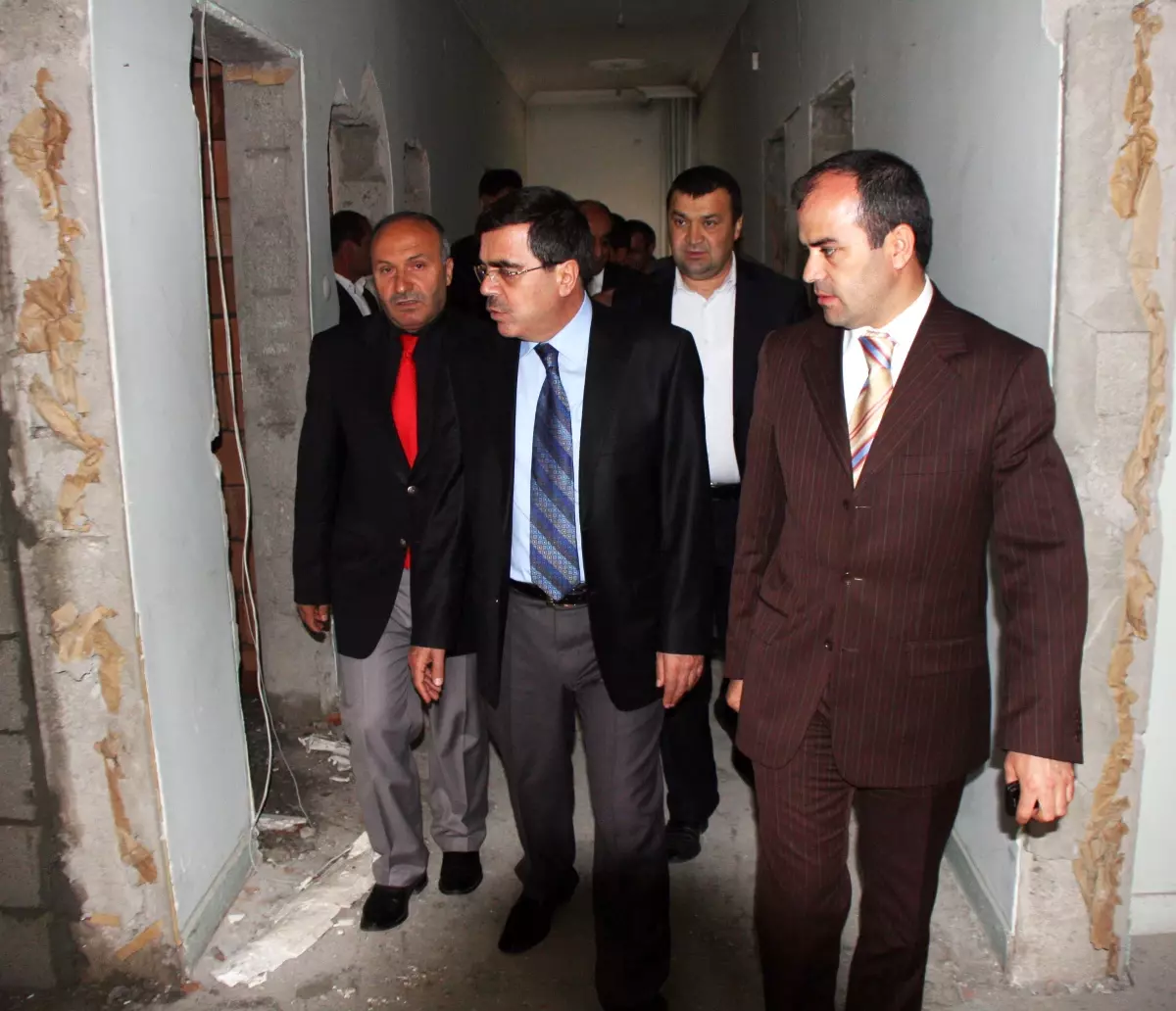 Ahlat\'ta Yeni Öğretmenevi