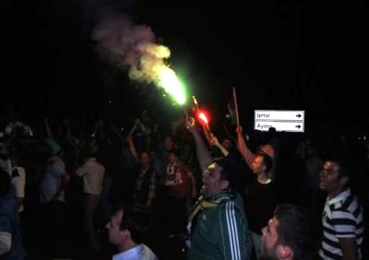 Akhisar\'a İzmir\'de Coşkulu Karşılama