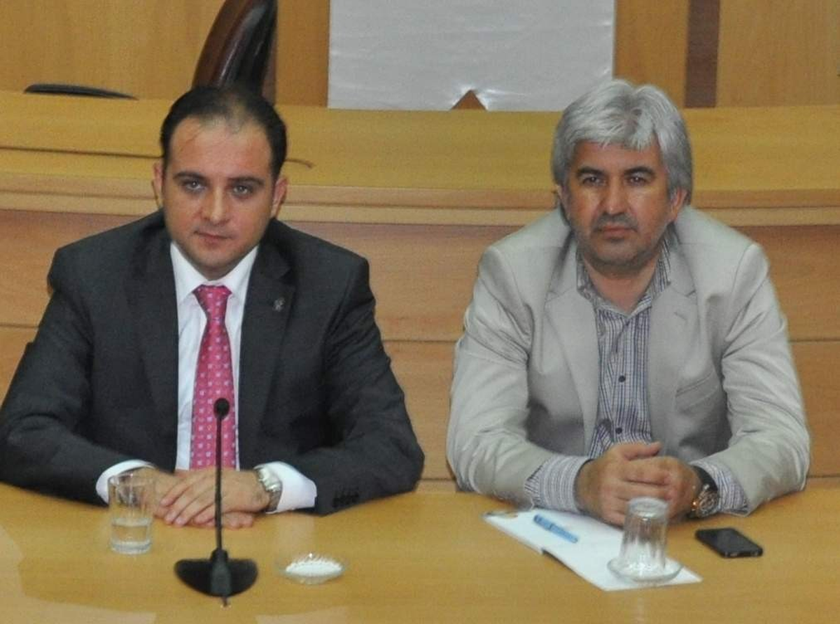 Baybatur, Akhisar Belediye Gençlikspor'u Tebrik Etti