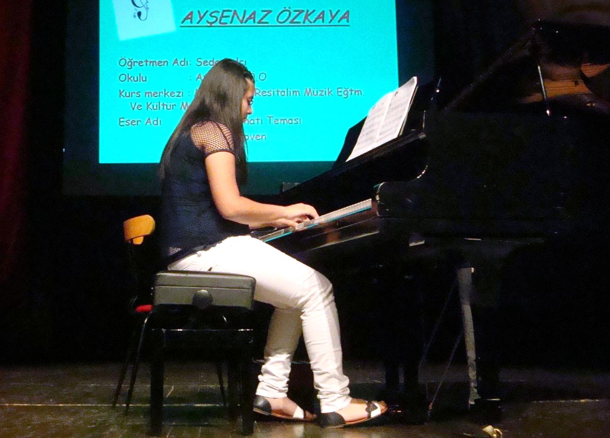 Çocuklarla Piyano Şenliği Düzenlendi