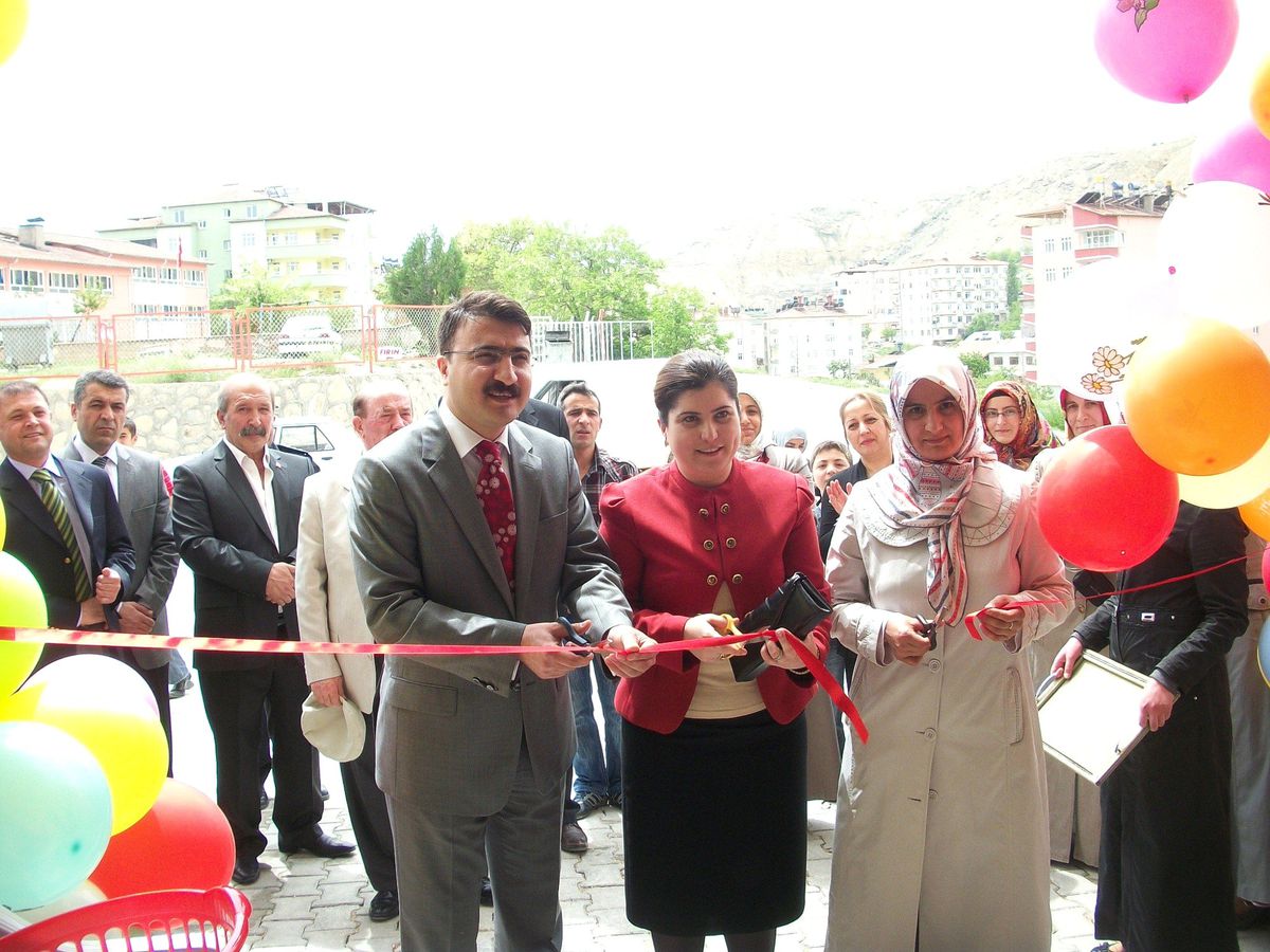 Darende'de İhtiyaç Sahibi Öğrenciler Yararına Kermes Açıldı