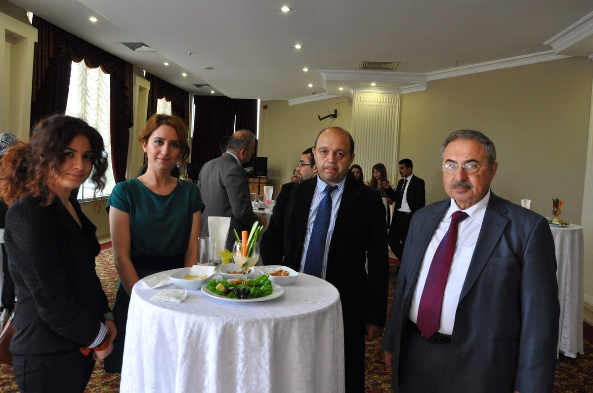 Deprem Panelistleri Kokteylde Buluştu