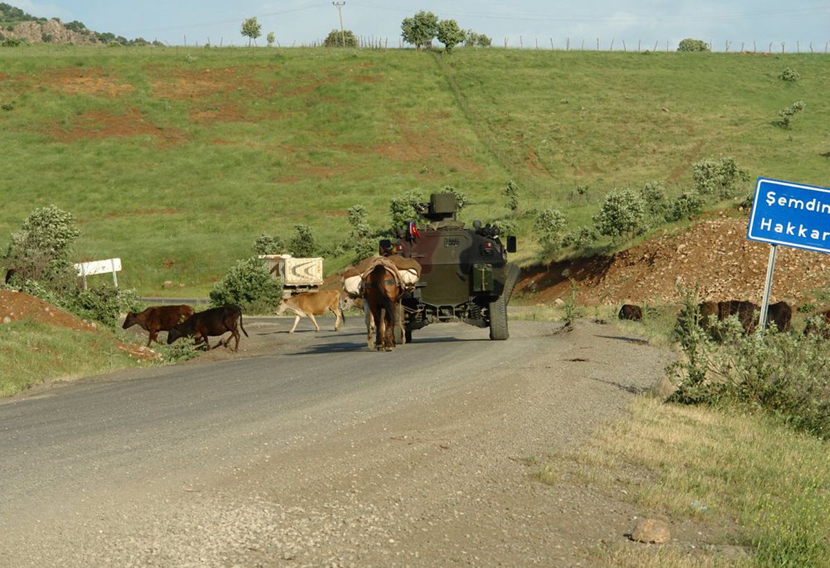 Derecik Sınırında Kaçakçılık