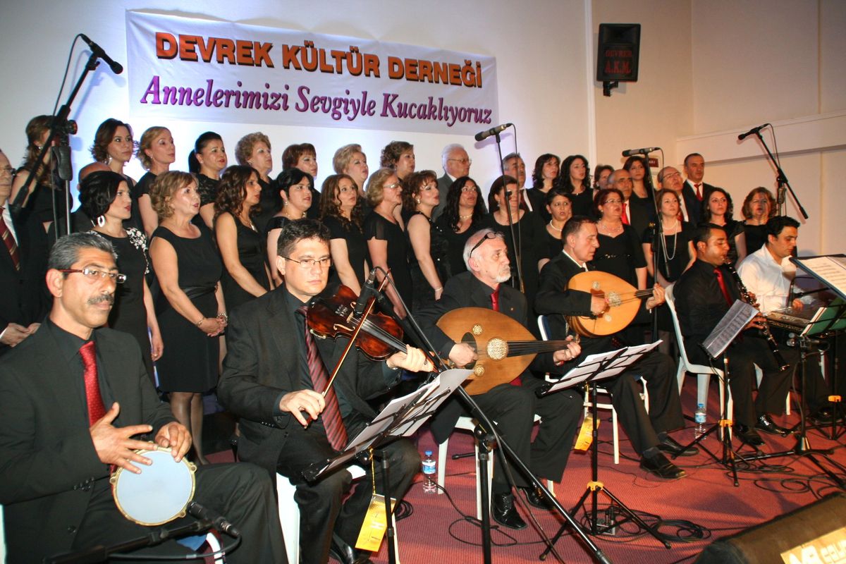 Devrek Kültür Derneği\'nden Anneler Özel Gece