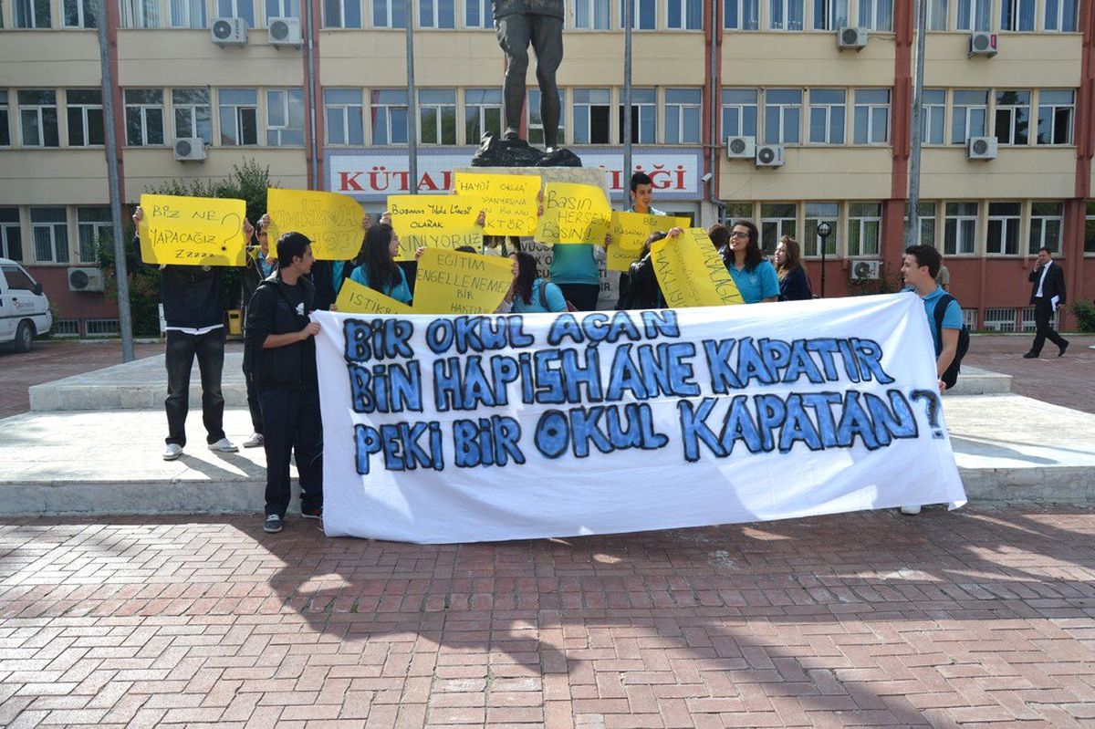 Dpü Rektörü Karaaslan\'a Öğrenci Tepkisi