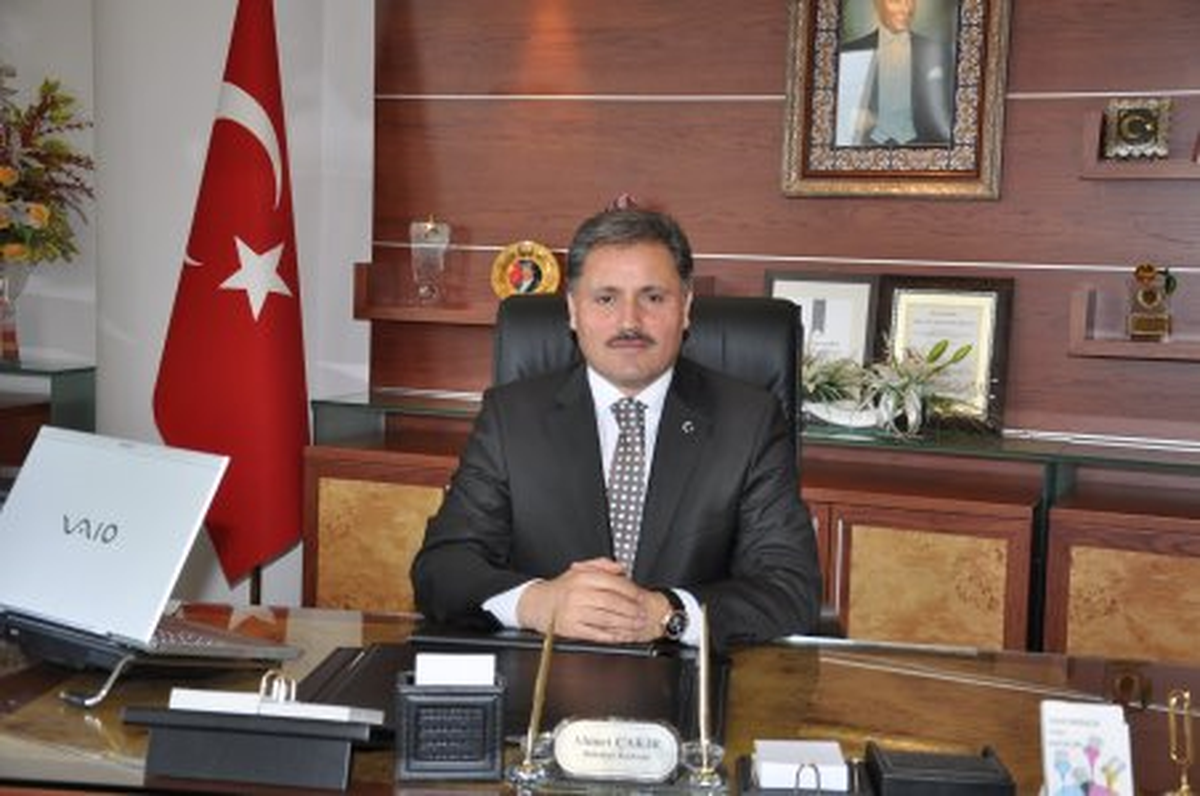 Eczacılar, Kutsal Bir Görevi Yerine Getirmektedirler