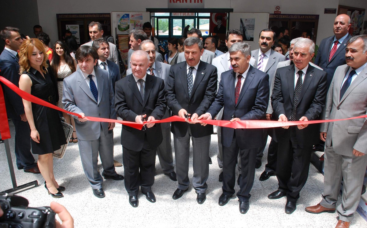 'Eğitim Tarihinin Görsel Sunumu' Resim Sergisi