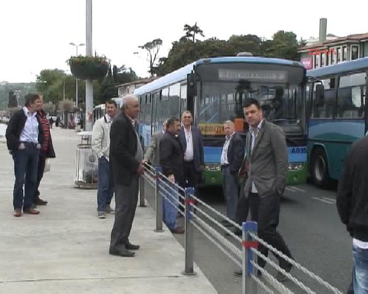 Emirgan\'da Şüpheli Koli Fünye ile Patlatıldı