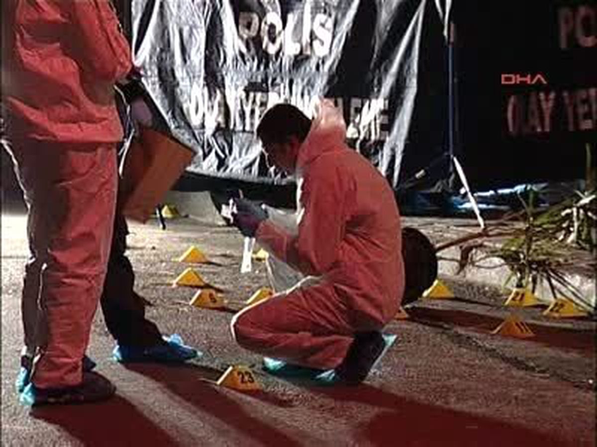 Evinin Önünde 8 Kurşunla Öldürüldü