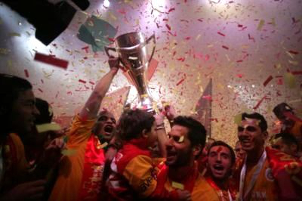 Galatasaray, Şampiyonluğunu Türk Telekom Arena'da Kutladı