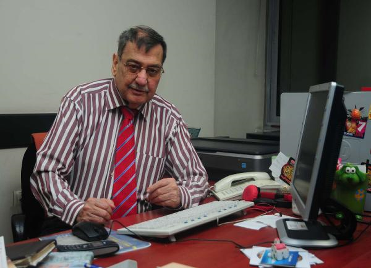 Gazeteci Yaşar Sezginer Bedeniyle Hizmet Verecek