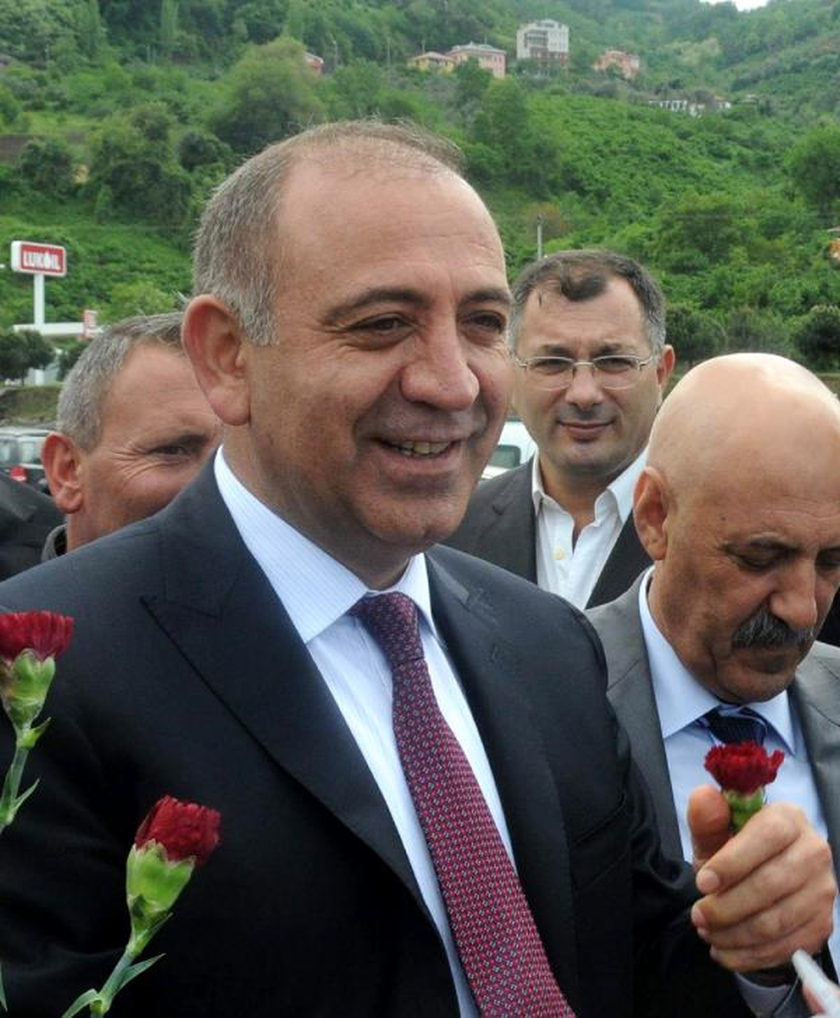 Gürsel Tekin: Parti İçi Barışı Sağladığım İçin İstanbul'da Tek Adaydım