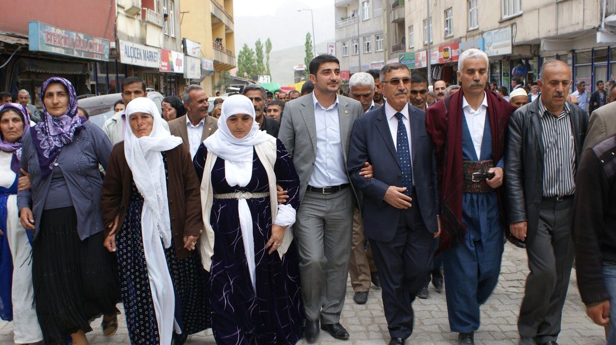 Hakkari'de '15 Mayıs Dil Bayramı' Kutlamaları