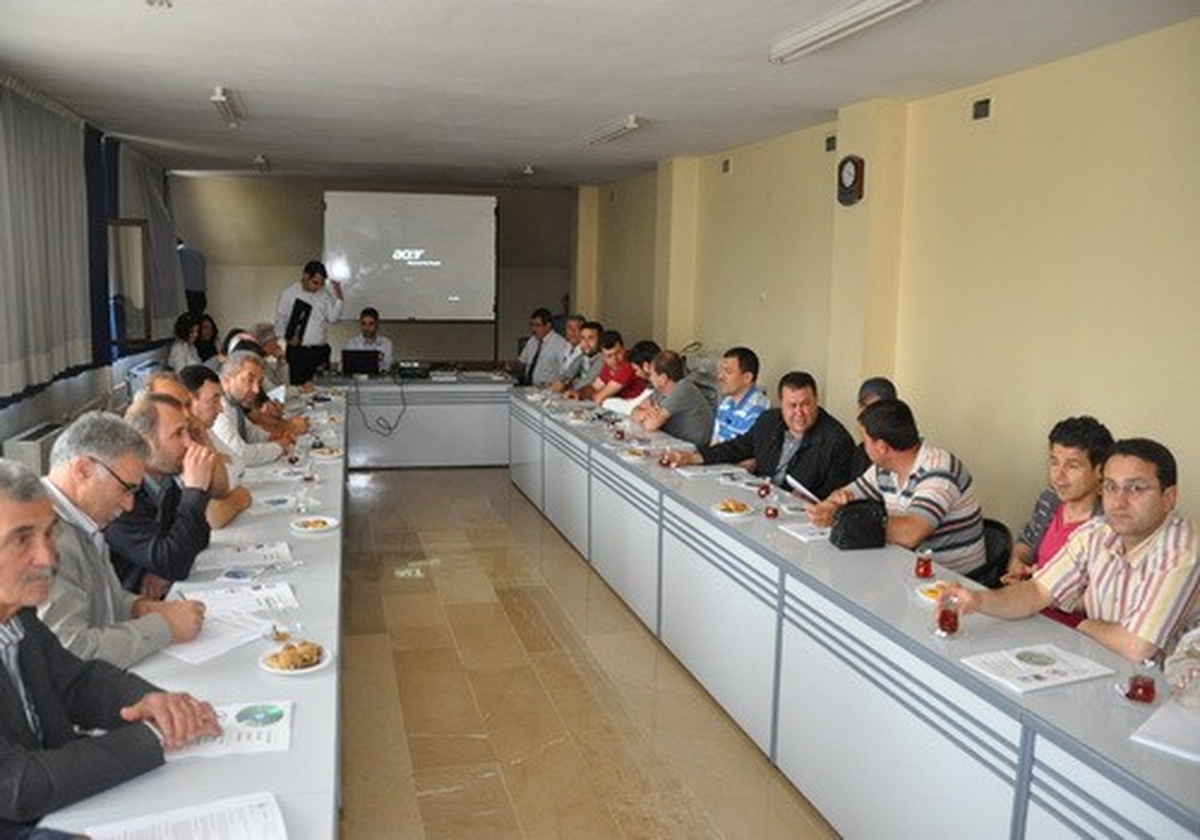 Hal Esnafına Seminer Verildi