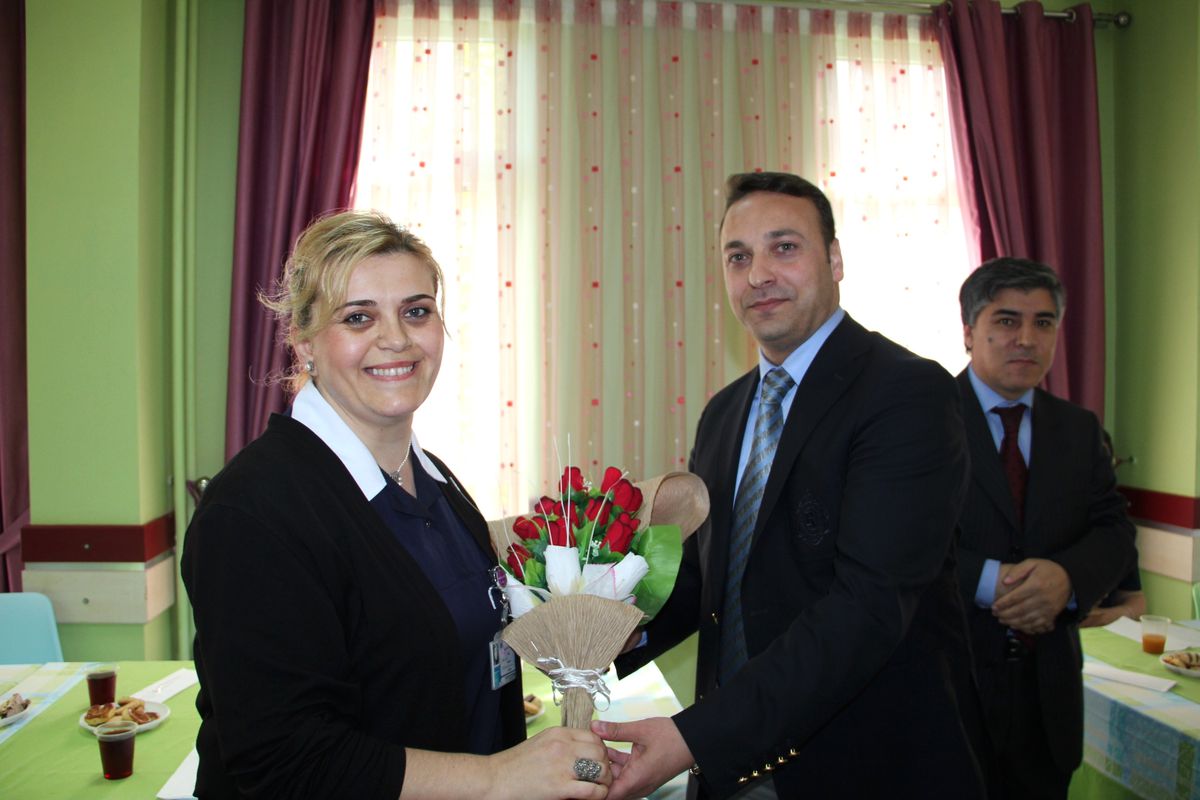 Hemşireler Günü Sade Bir Törenle Kutlandı