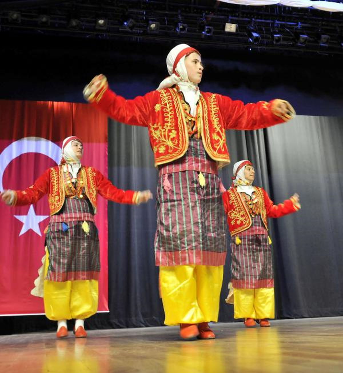 İşitme Engellilerin Tiyatro Festivali