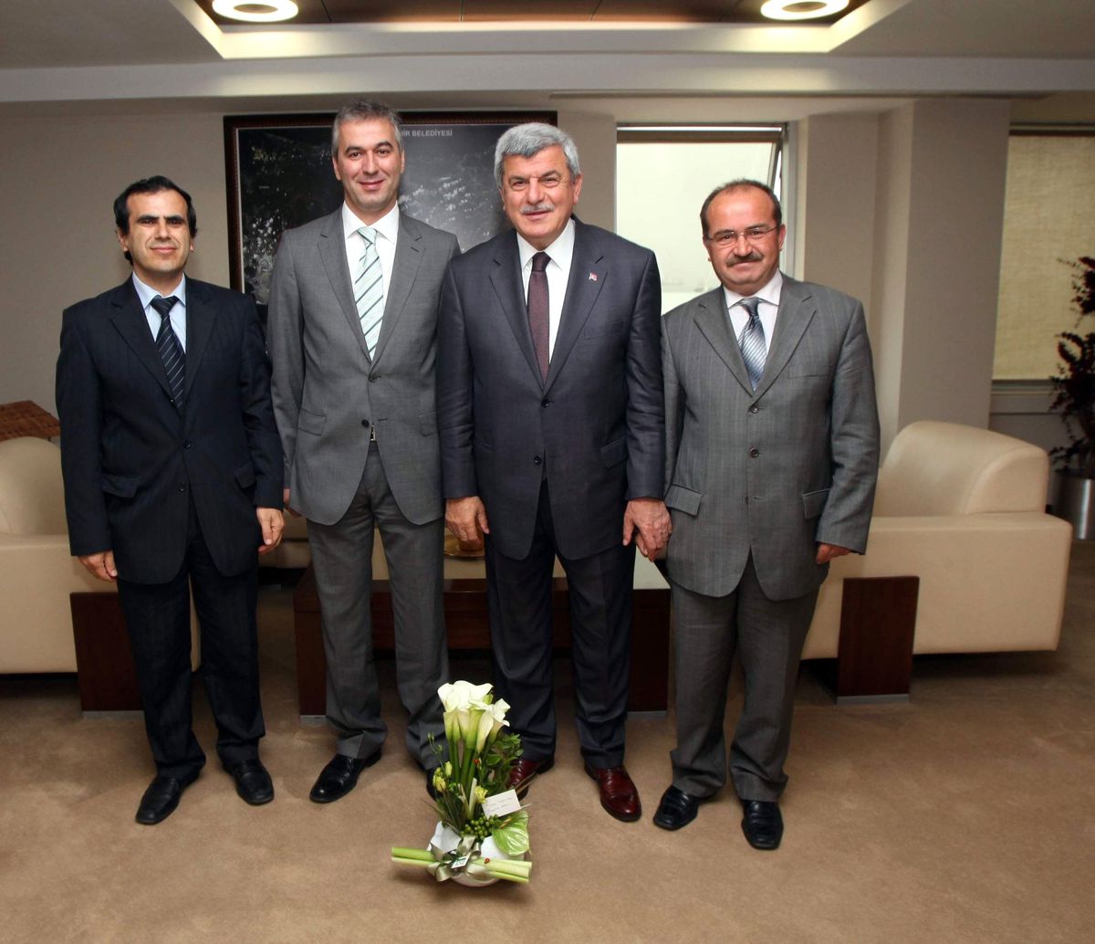 Karaosmanoğlu, Doktorlara Yönelik Saldırıları Kınadı