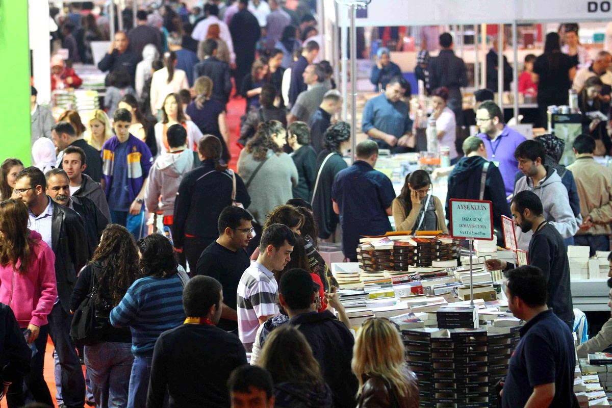 Kitap Fuarı\'nı İki Günde 71 Bin Kişi Ziyaret Etti
