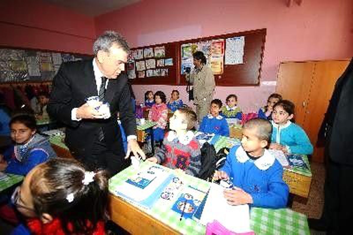 Kocaoğlu: Süte Siyaset Karıştırmayalım