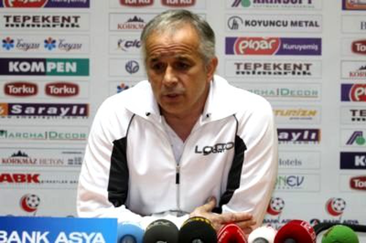 Konyaspor- Elazığspor Maçı Soyunma Odası