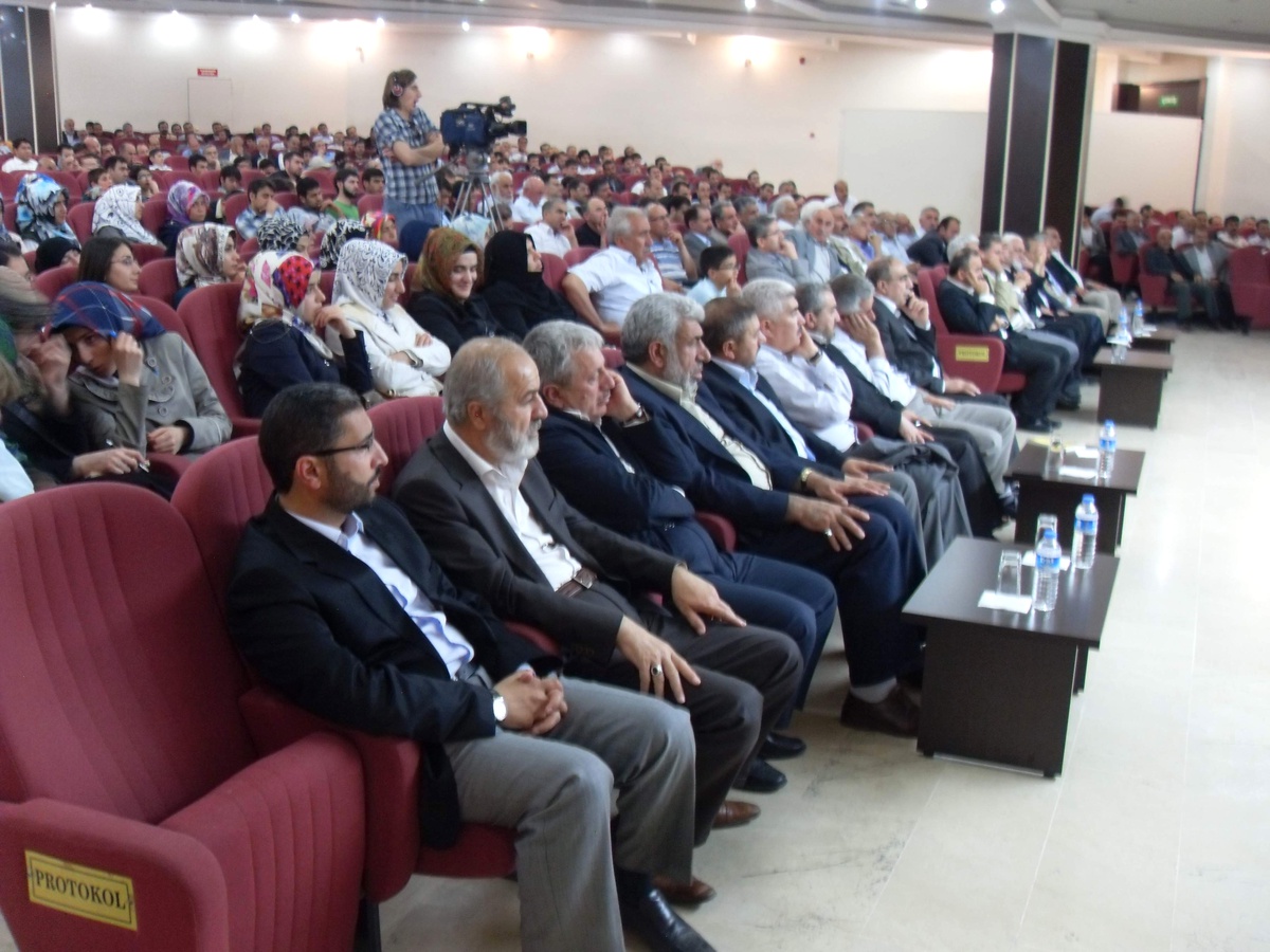 Müsiad'dan 'Siyer Yarışması'nda Dereceye Girenlere Ödül
