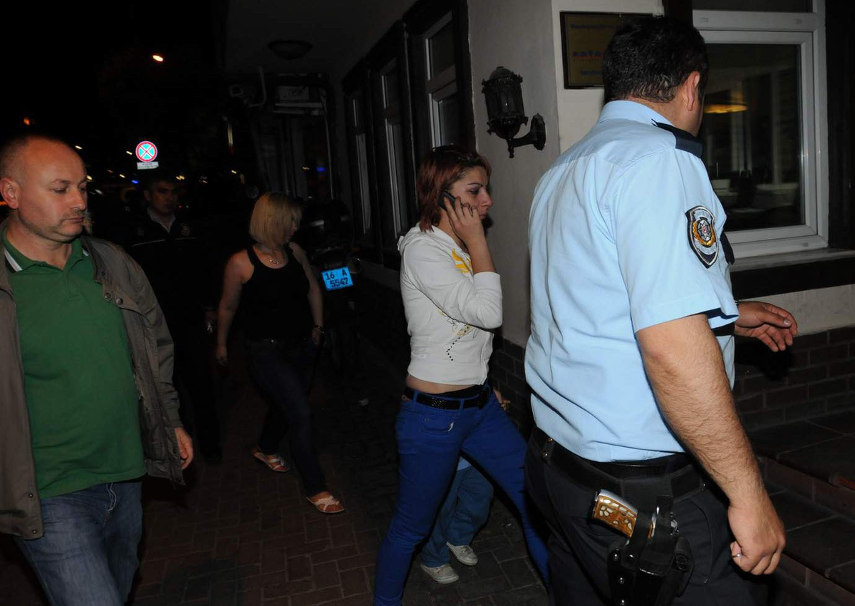 Öfkeli Kadın, Dedikodu Yapan Şahsı Bıçakladı