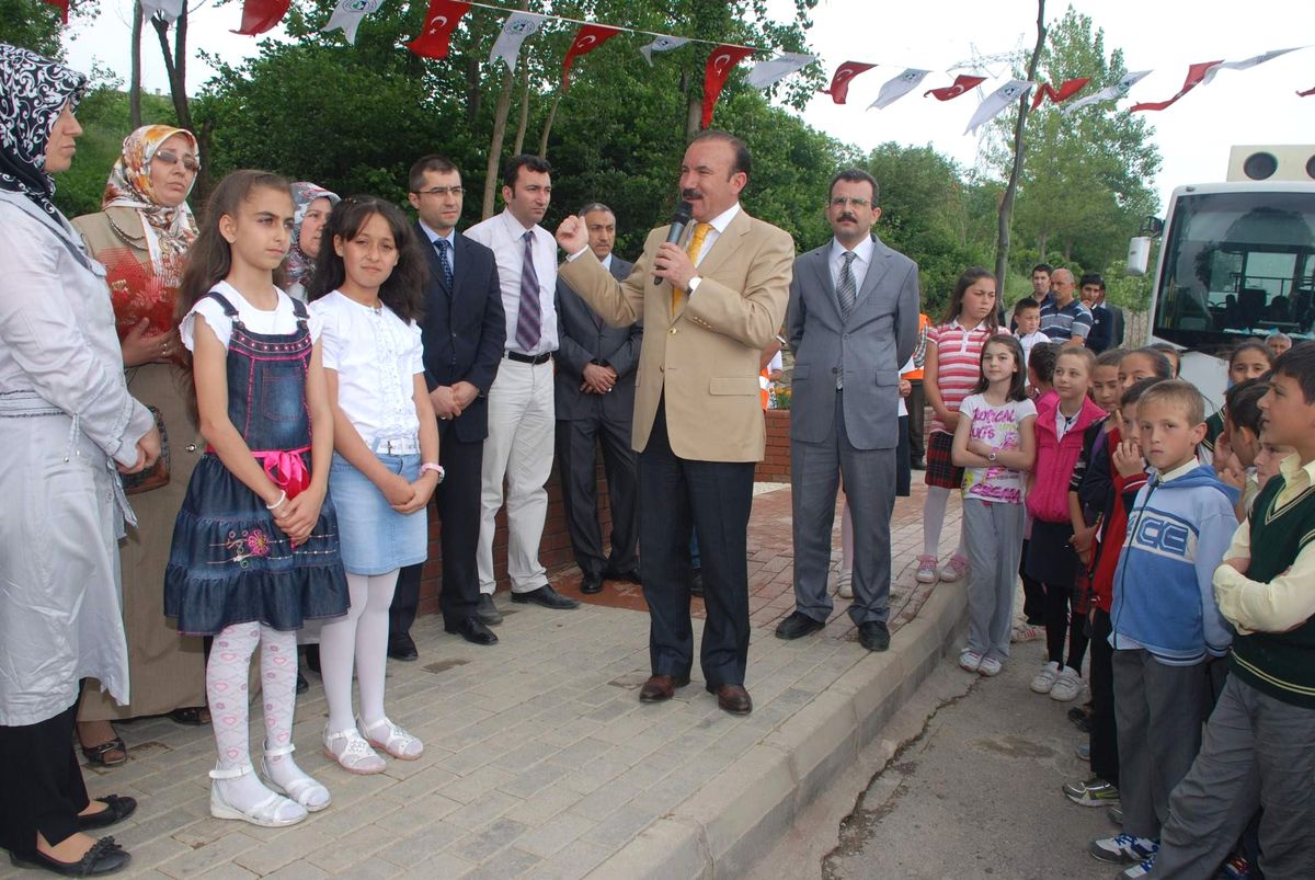 Özbek Çeşmesi Törenle Açıldı