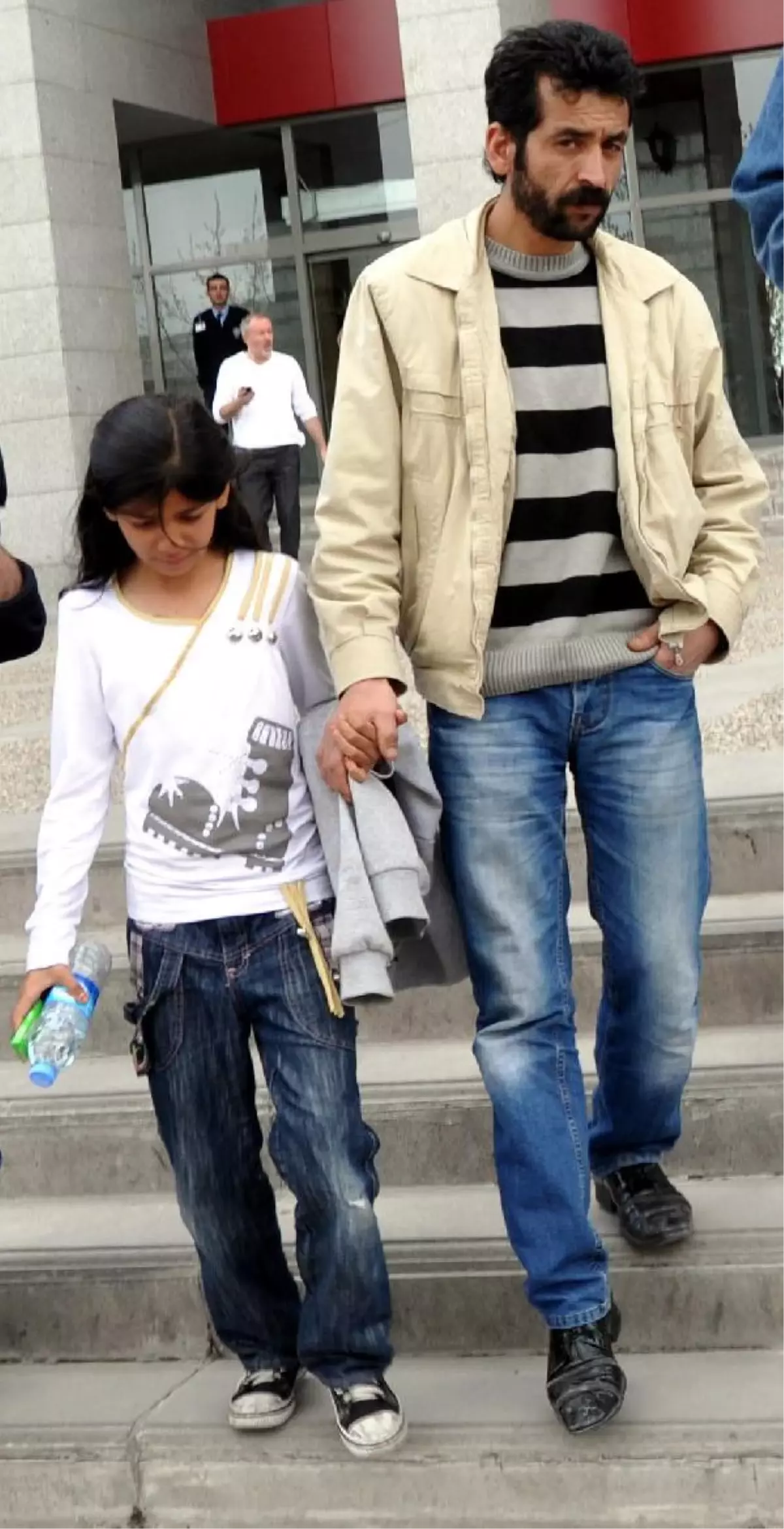 Para Cezasını Öderken Tutuklandı