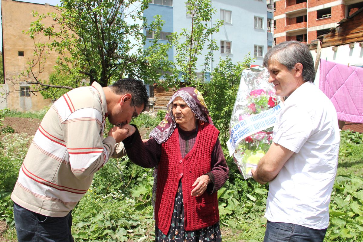 Sağlık-Sen'den Sultan Anne'ye Ziyaret