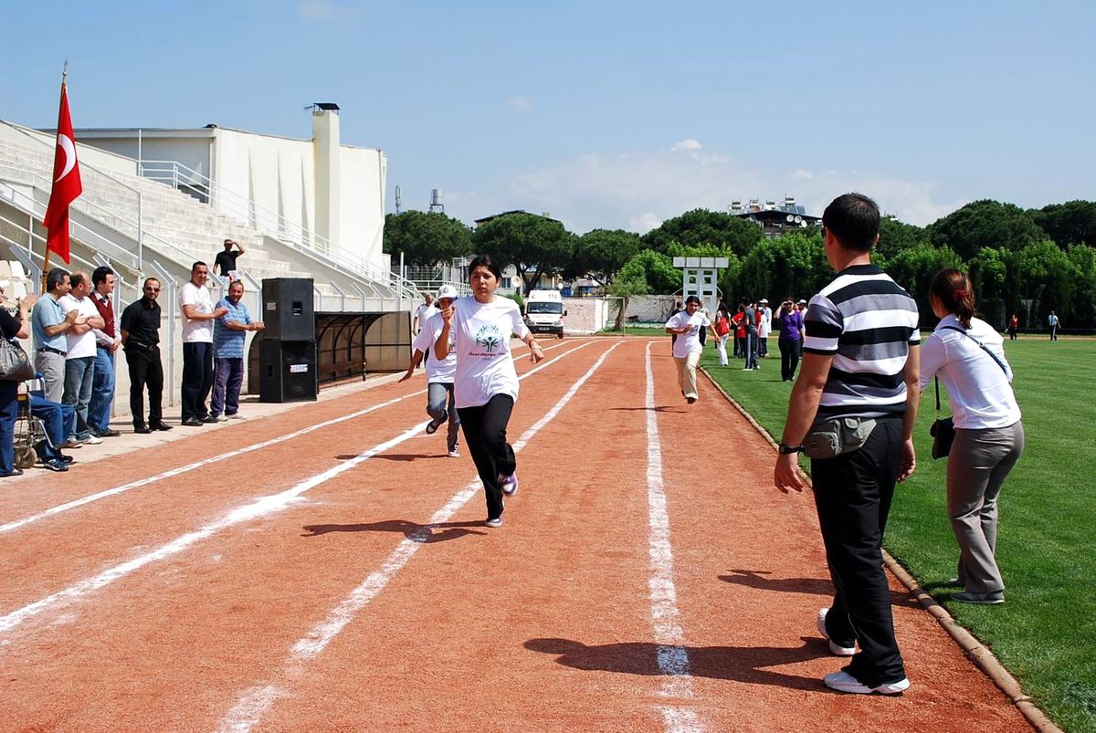 Salihli\'de Engellilere Yönelik Atletizm Şenliği