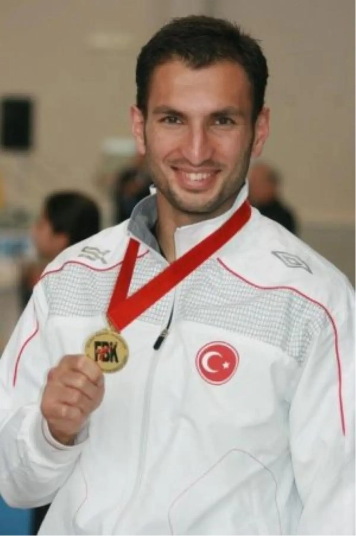 Serkan Yağcı\'dan Gümüş Madalya