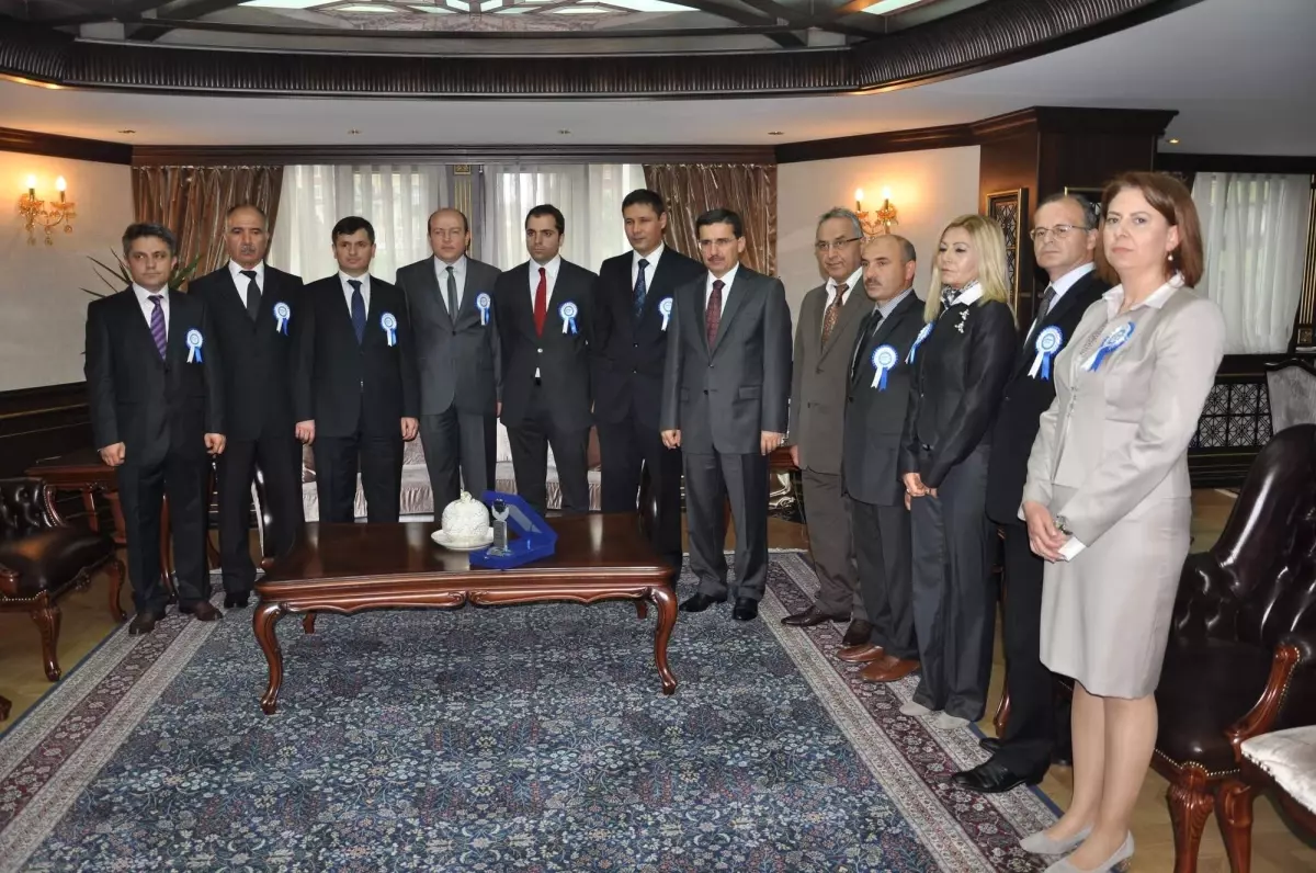 Sgk Kocaeli İl Müdürü Vali Ercan Topaca\'yı Ziyaret Etti