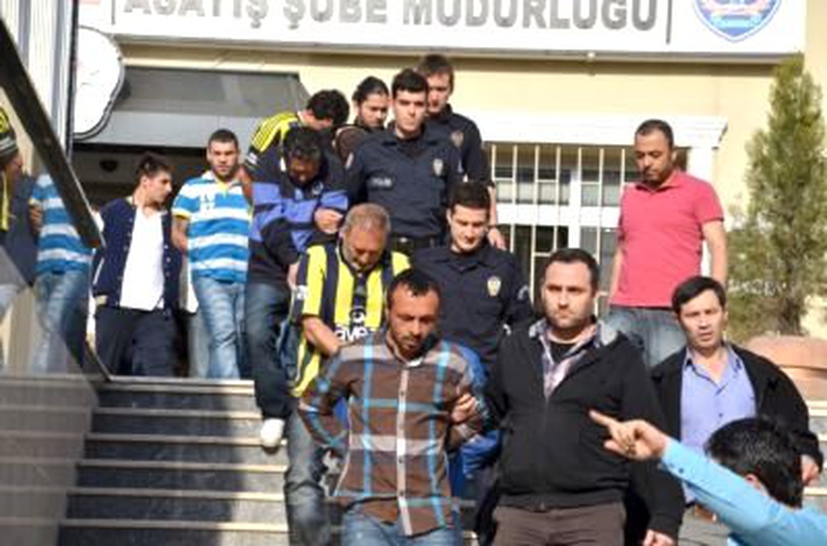 Stat Terörü Zanlıları Sağlık Kontrolünden Geçti