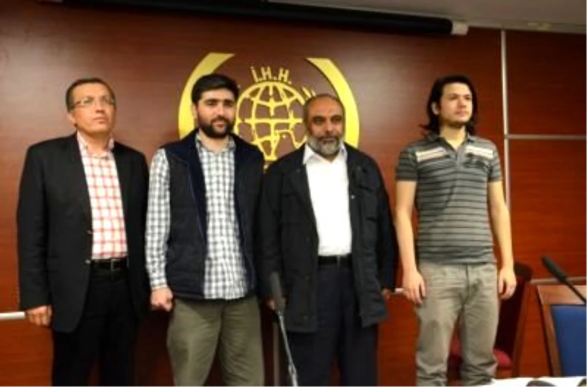 Suriye\'de Serbest Bırakıldıktan Sonra Tahran\'a Ulaşan Türk Gazeteciler Adem Özköse ve Hamit...