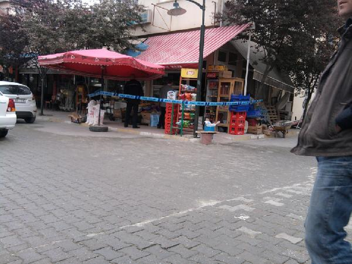 Tartıştığı Eşini Tabancayla Öldürdü